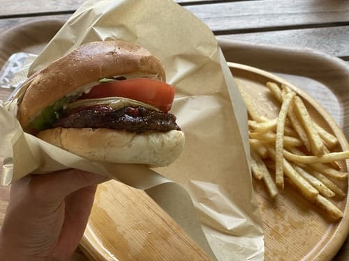 星野リゾートトマム「つきの」のハンバーガー